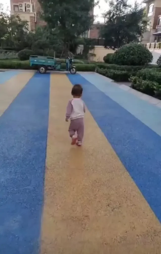 Day 177 after yolk sac tumor surgery, my little Tuobao is running.